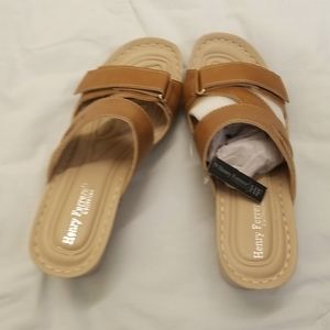 Henry Ferrera Collection/Size 8.5M/Color Tan. NWT in original box.